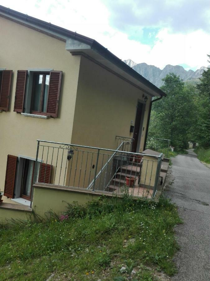 Monti Mare Villa Seravezza Exterior foto